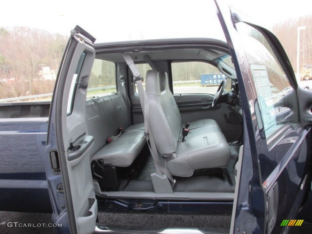 2005 F250 Super Duty XL SuperCab 4x4 - True Blue Metallic / Medium Flint photo #13