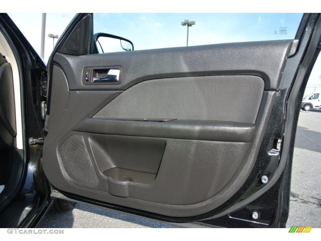 2012 Fusion SE - Tuxedo Black Metallic / Charcoal Black photo #19