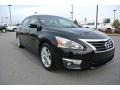 2013 Super Black Nissan Altima 2.5 SV  photo #2