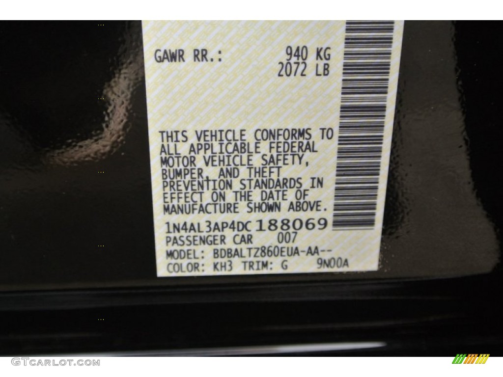 2013 Altima 2.5 SV - Super Black / Charcoal photo #9