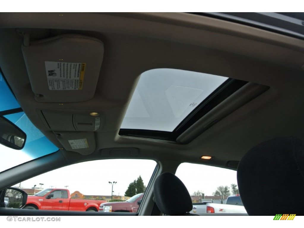 2013 Altima 2.5 SV - Super Black / Charcoal photo #10