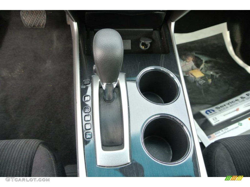 2013 Altima 2.5 SV - Super Black / Charcoal photo #11