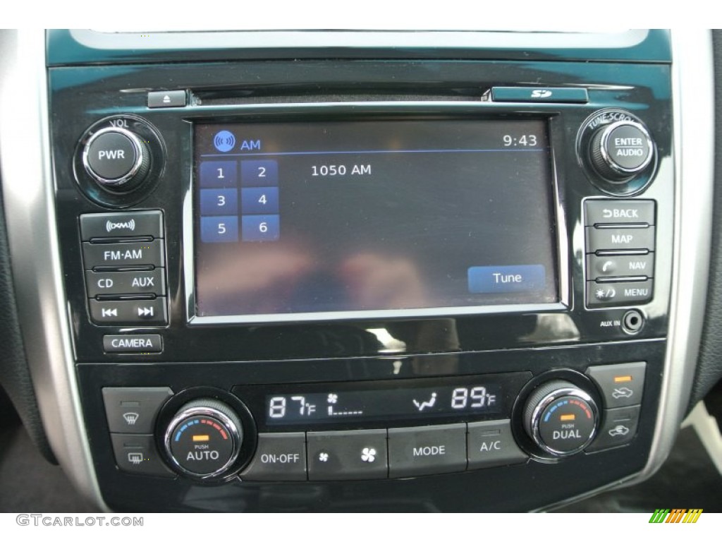 2013 Altima 2.5 SV - Super Black / Charcoal photo #12