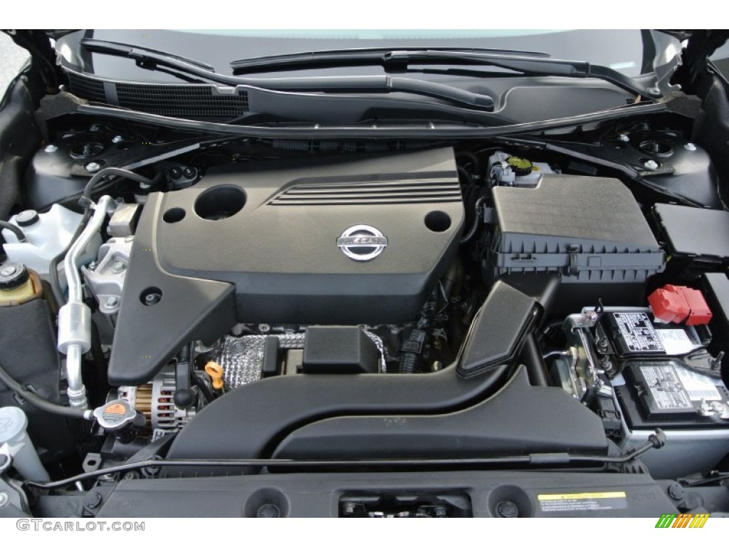 2013 Altima 2.5 SV - Super Black / Charcoal photo #24