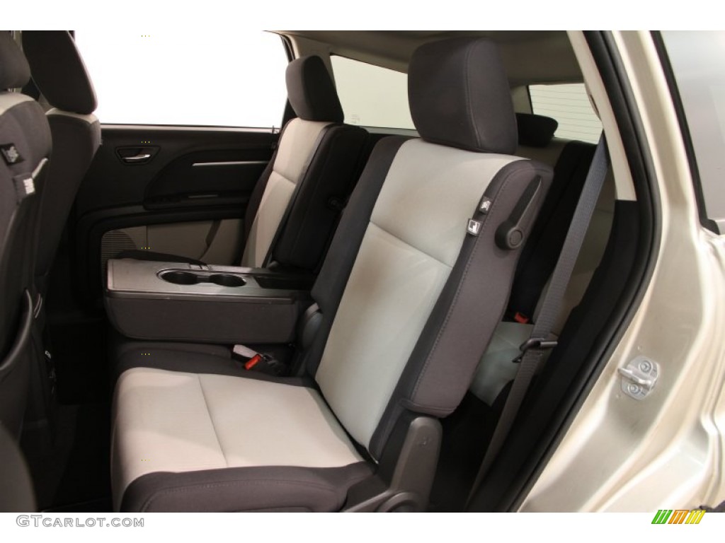 2009 Journey SXT - Light Sandstone Metallic / Dark Slate Gray/Light Graystone photo #16