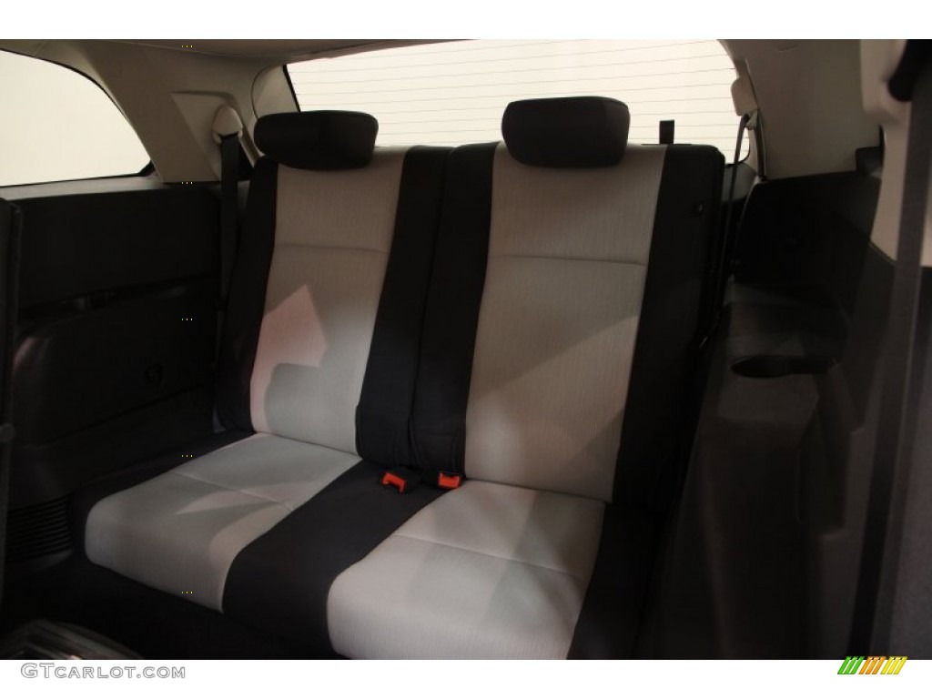 2009 Journey SXT - Light Sandstone Metallic / Dark Slate Gray/Light Graystone photo #17