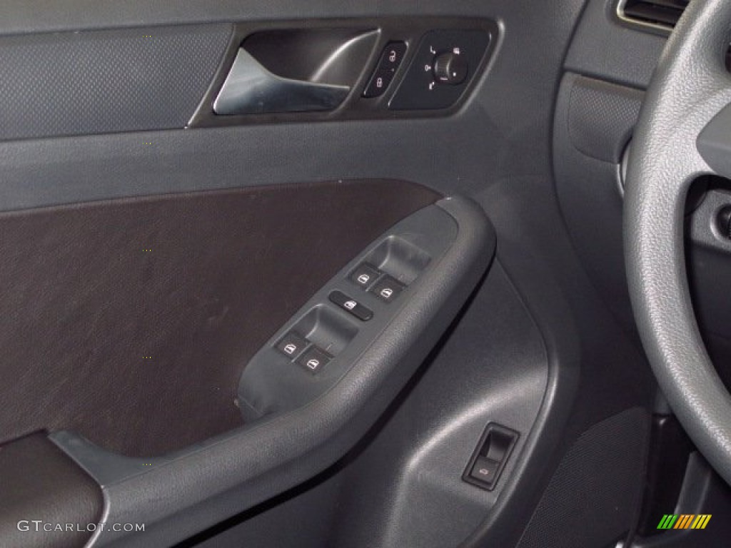 2014 Jetta SE Sedan - Reflex Silver Metallic / Titan Black photo #15