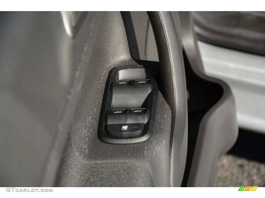 2014 Fiesta SE Hatchback - Ingot Silver / Charcoal Black photo #18