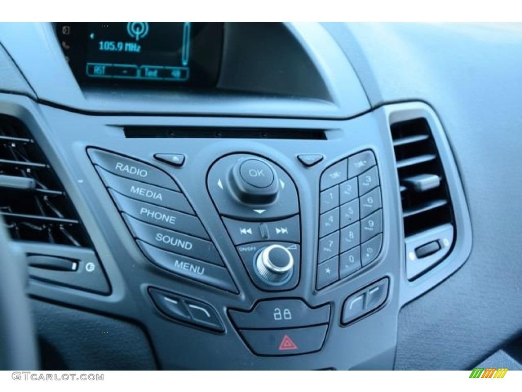 2014 Fiesta SE Hatchback - Ingot Silver / Charcoal Black photo #25