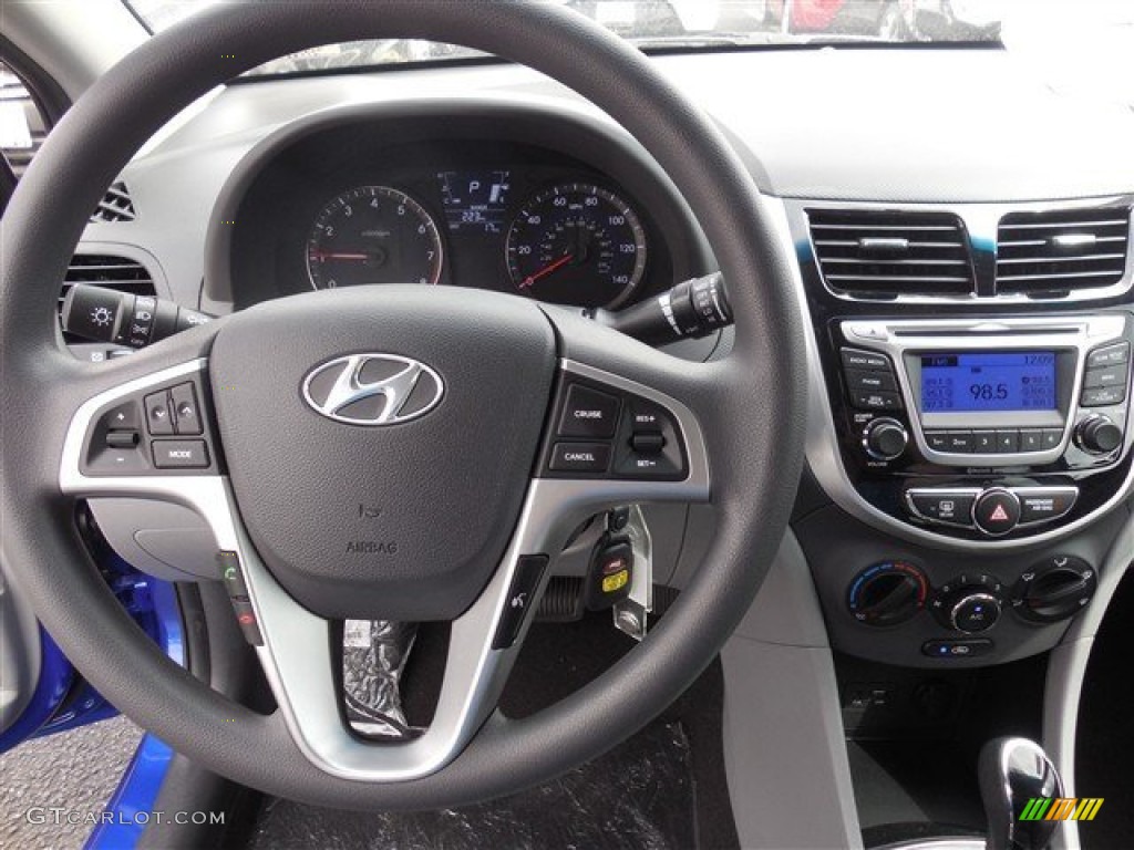 2014 Hyundai Accent GLS 4 Door Gray Steering Wheel Photo #90668886