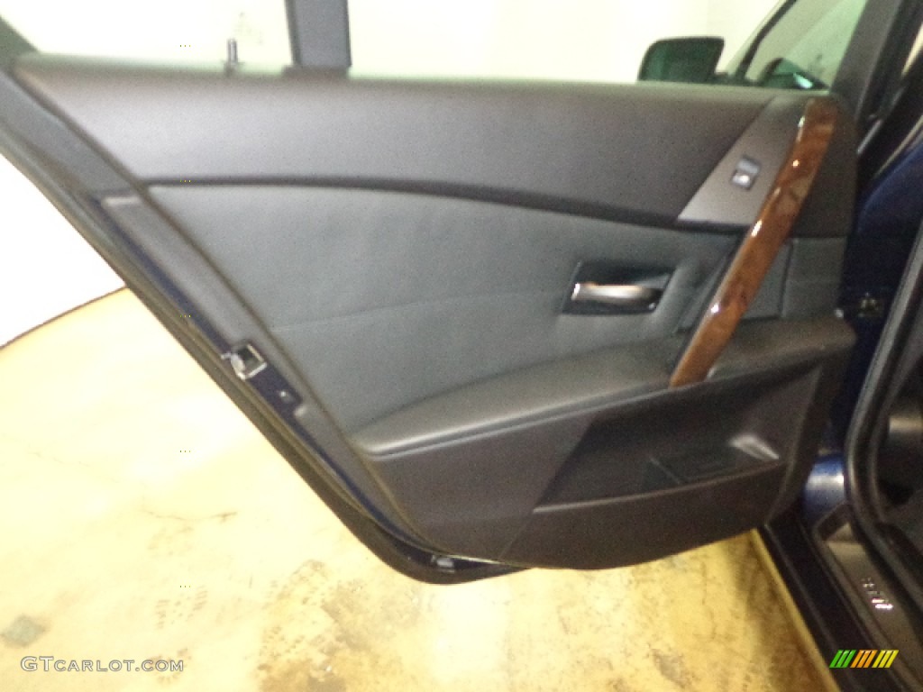 2004 5 Series 545i Sedan - Orient Blue Metallic / Black photo #27