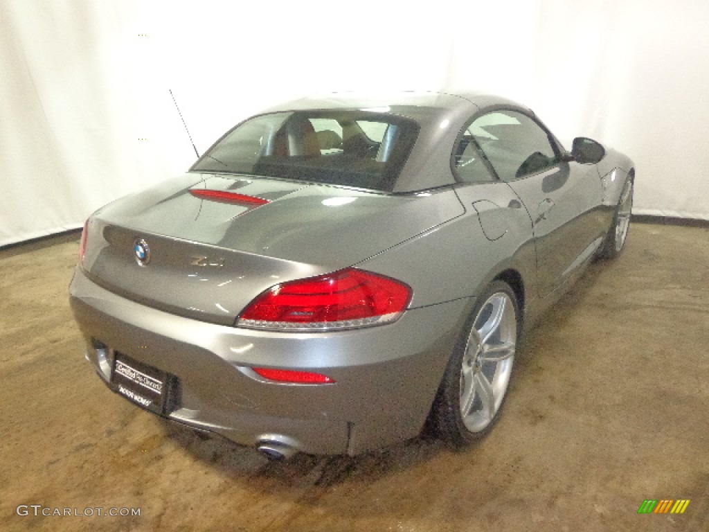 2011 Z4 sDrive35is Roadster - Space Gray Metallic / Coral Red photo #15