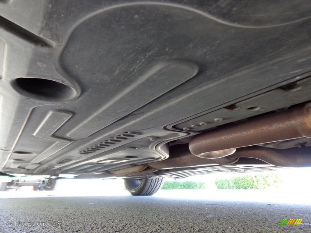 2008 Jaguar XJ XJ8 L Undercarriage Photo #90674621