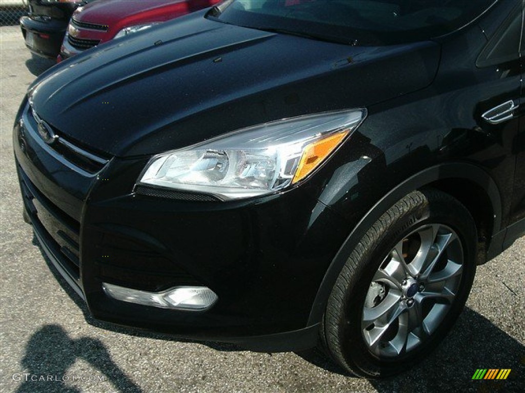 2013 Escape SEL 2.0L EcoBoost 4WD - Tuxedo Black Metallic / Charcoal Black photo #3