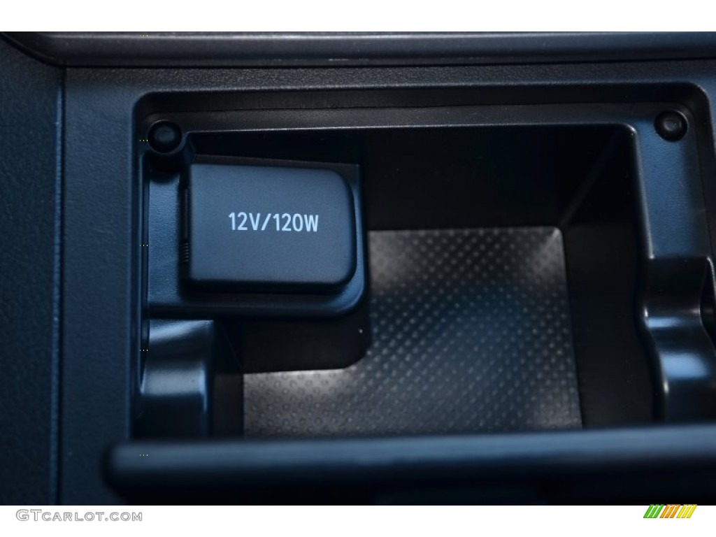 2014 Camry SE - Attitude Black Metallic / Black photo #15