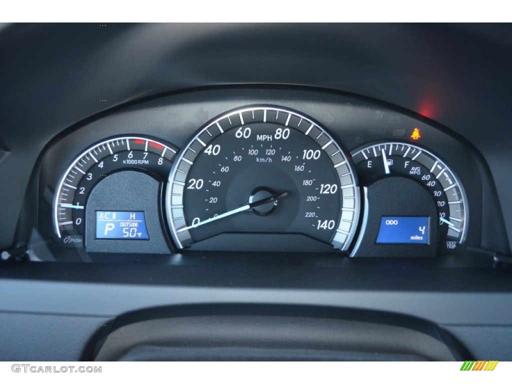 2014 Camry SE - Attitude Black Metallic / Black photo #20