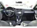 Black - Jetta SE Sedan Photo No. 5