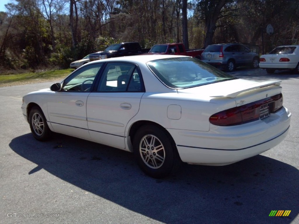 2002 Regal LS - White / Graphite photo #5