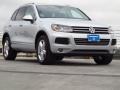 Cool Silver Metallic 2014 Volkswagen Touareg TDI Lux 4Motion