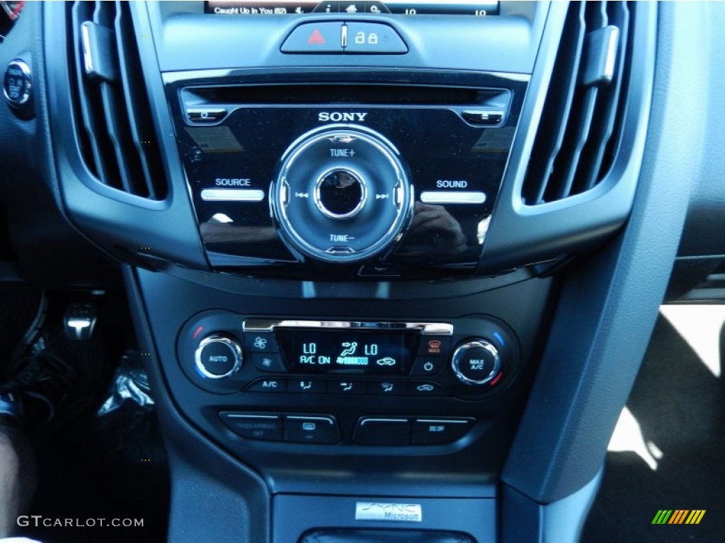 2014 Focus ST Hatchback - Tuxedo Black / ST Charcoal Black Recaro Sport Seats photo #12