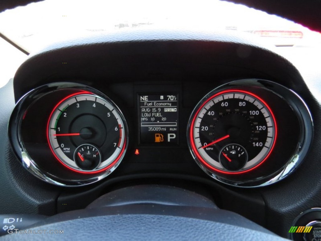 2012 Dodge Durango R/T Gauges Photos