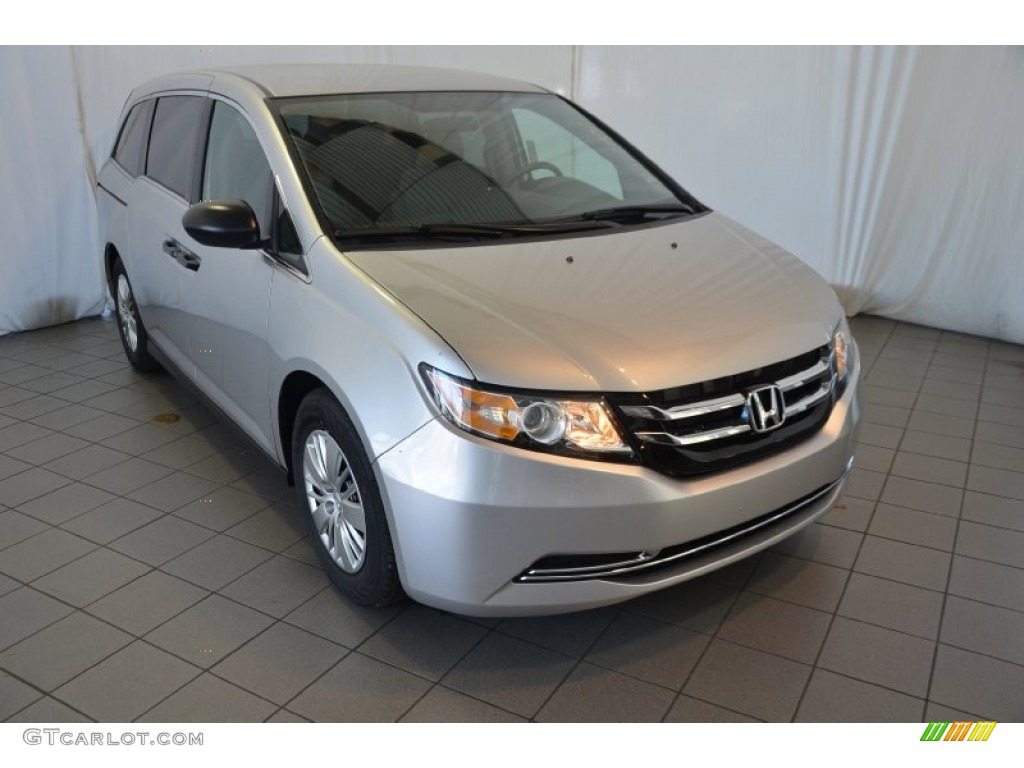 Alabaster Silver Metallic Honda Odyssey