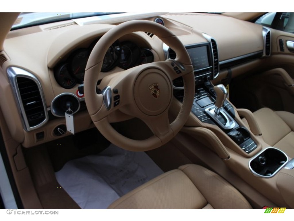 Luxor Beige Interior 2014 Porsche Cayenne Diesel Photo #90699700