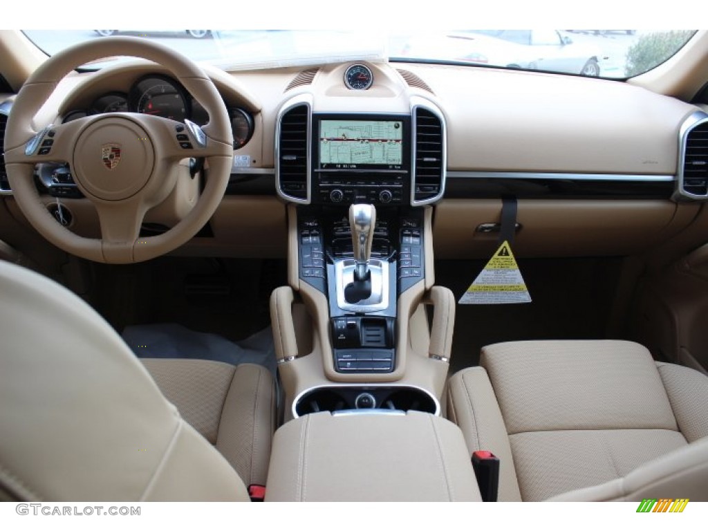 2014 Porsche Cayenne Diesel Luxor Beige Dashboard Photo #90700018