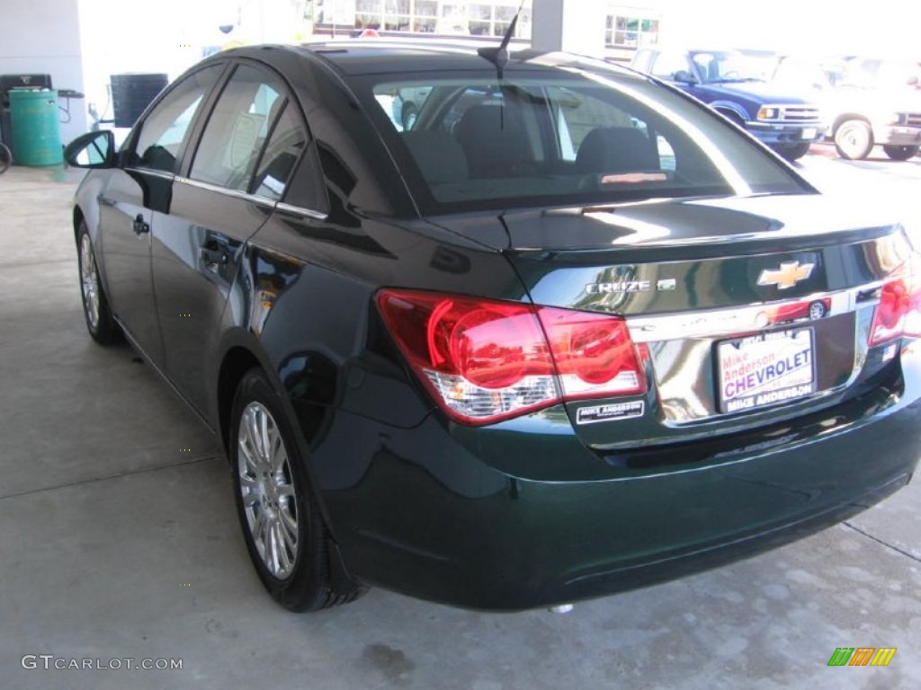 2014 Cruze Eco - Rainforest Green Metallic / Jet Black photo #3