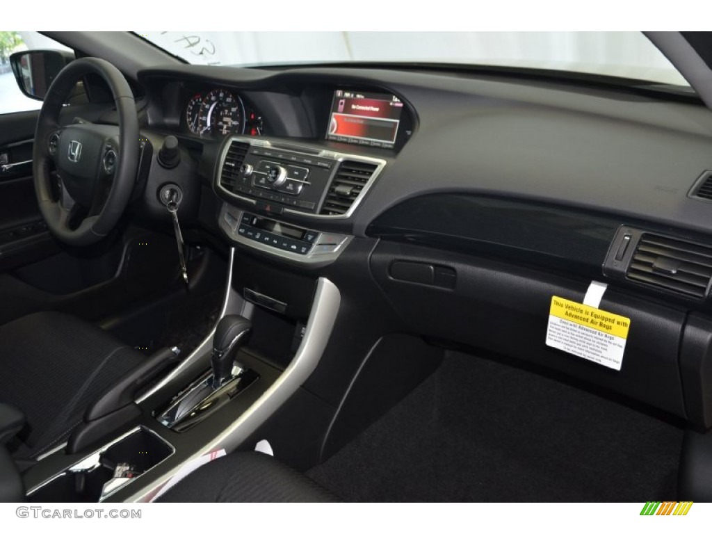 2014 Accord Sport Sedan - Champagne Frost Pearl / Black photo #32