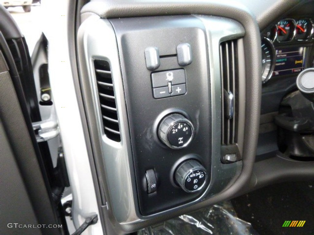 2015 Chevrolet Silverado 2500HD LT Double Cab 4x4 Controls Photo #90701839