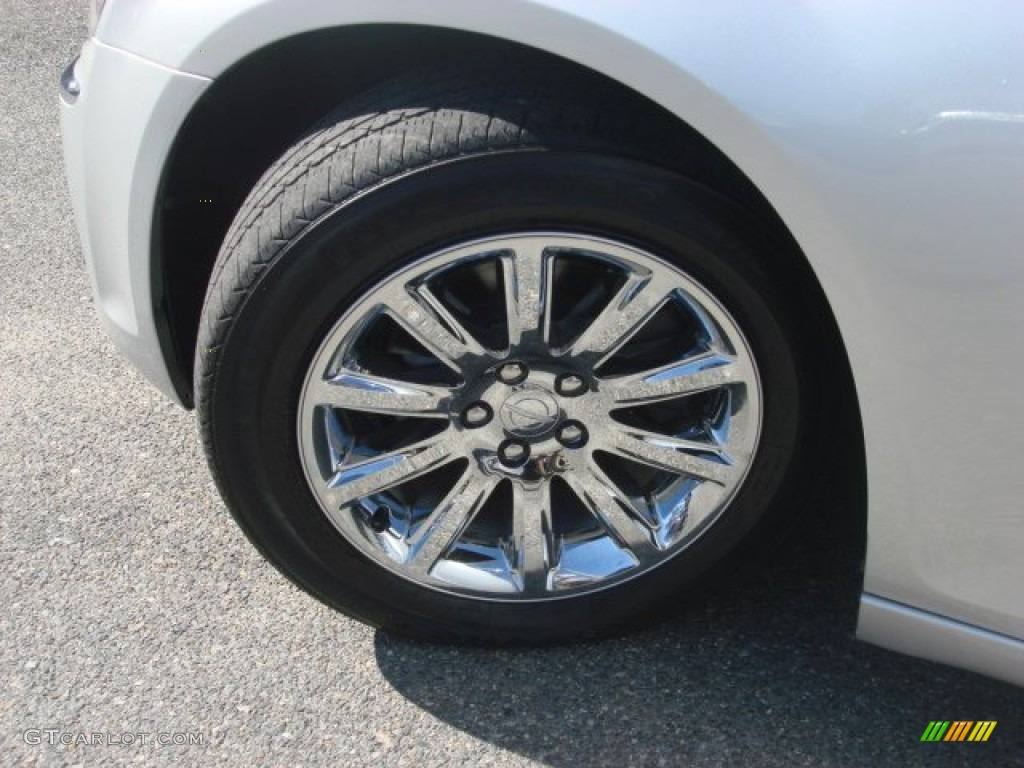 2012 300 Limited - Bright Silver Metallic / Black photo #25