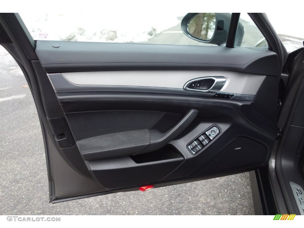 2013 Porsche Panamera GTS Door Panel Photos