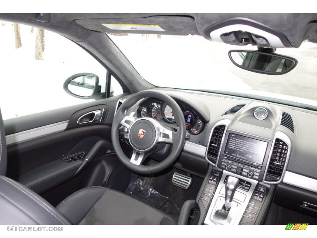 2013 Porsche Cayenne GTS Black Dashboard Photo #90704878