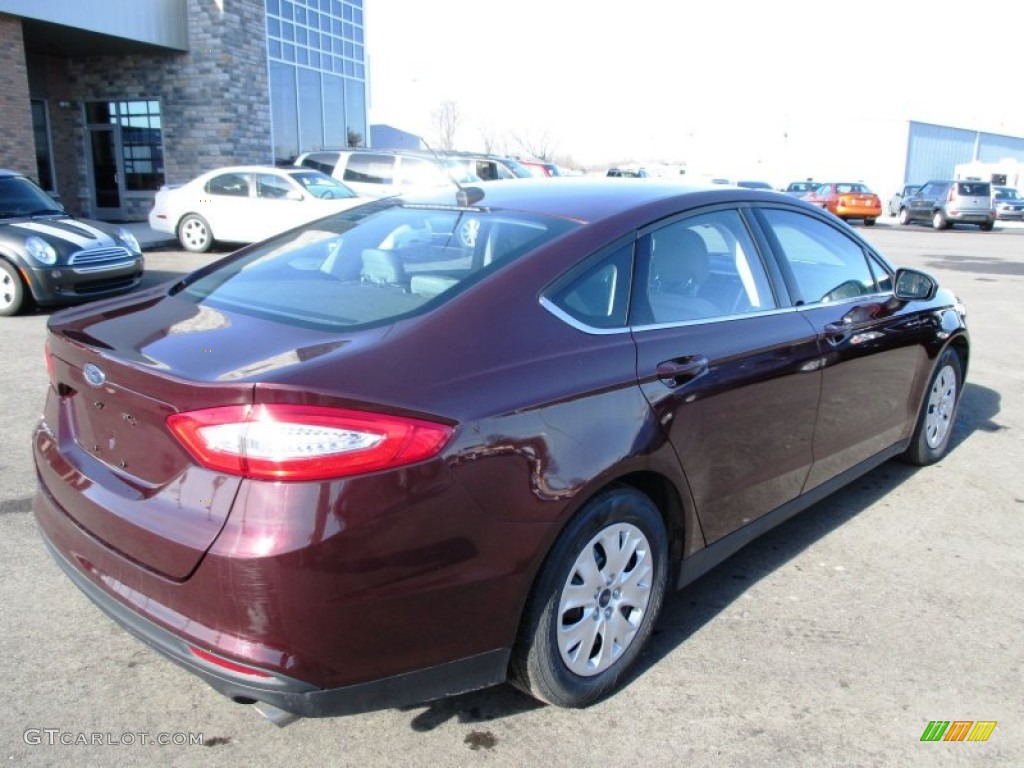2013 Fusion S - Bordeaux Reserve Red Metallic / Earth Gray photo #28