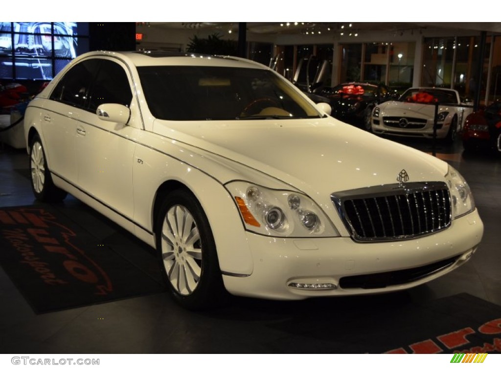White 2004 Maybach 57 Standard 57 Model Exterior Photo #90713656