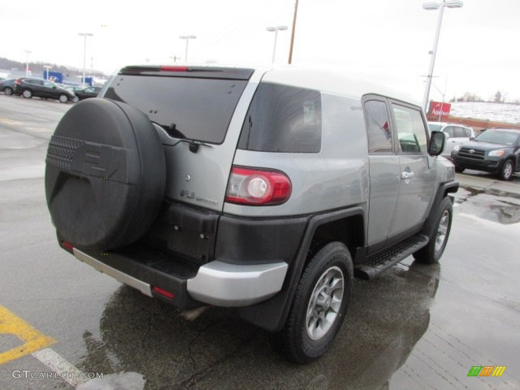 2012 FJ Cruiser 4WD - Silver Fresco Metallic / Dark Charcoal photo #8