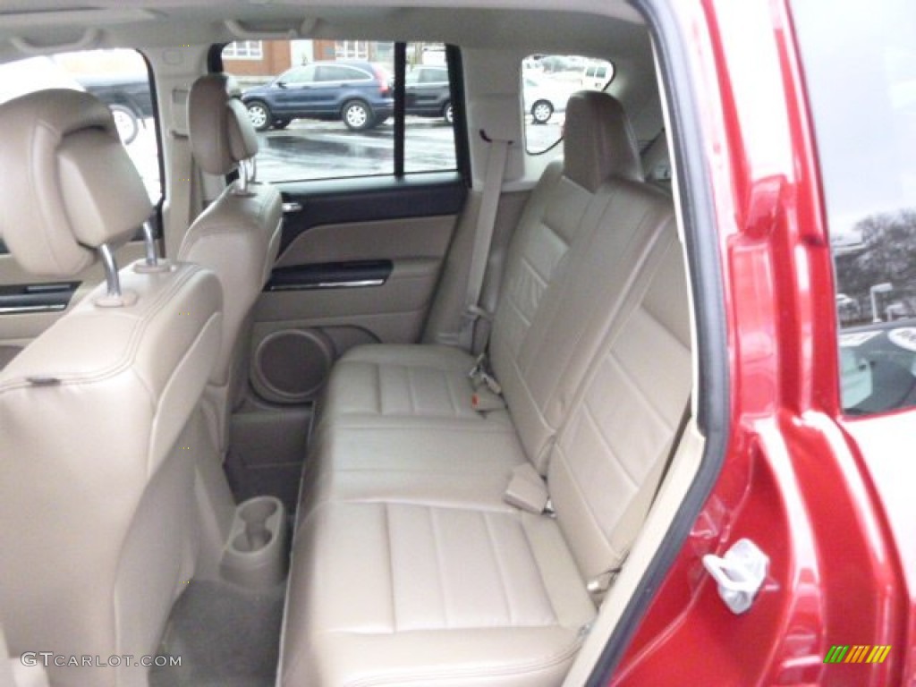 2011 Compass 2.4 Limited 4x4 - Deep Cherry Red Crystal Pearl / Dark Slate Gray/Light Pebble Beige photo #12
