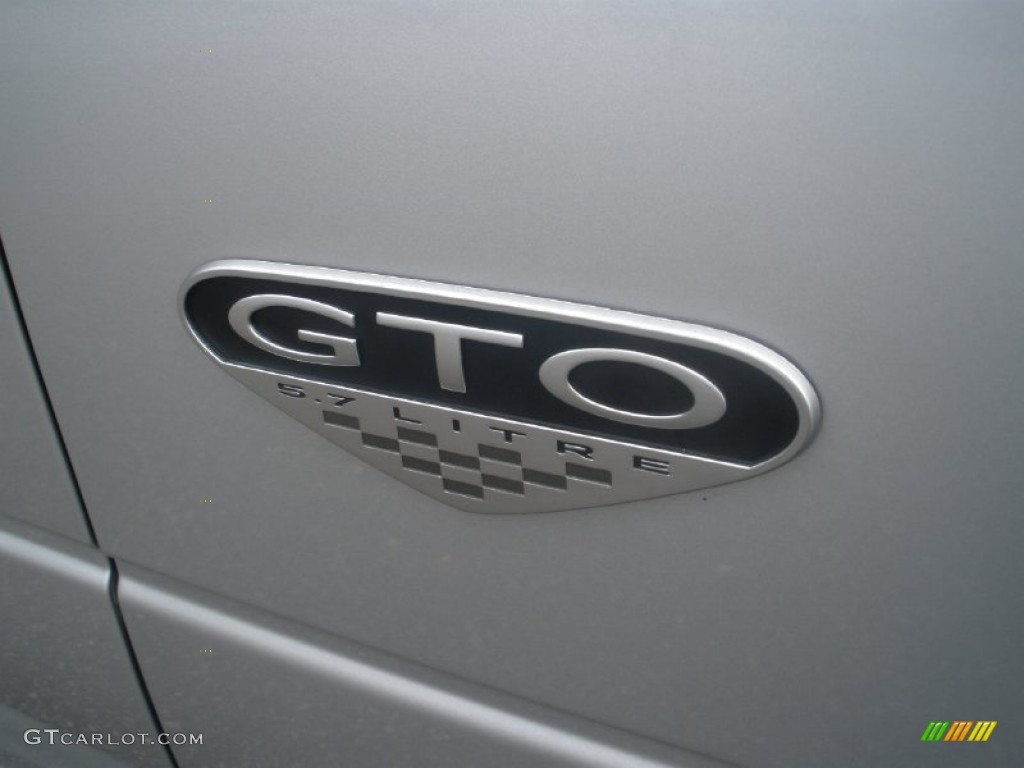 2004 Pontiac GTO Coupe Marks and Logos Photos