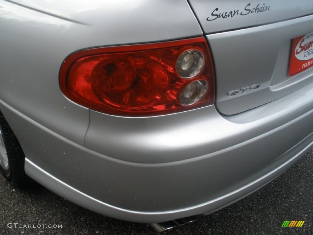 2004 GTO Coupe - Quicksilver Metallic / Black photo #16