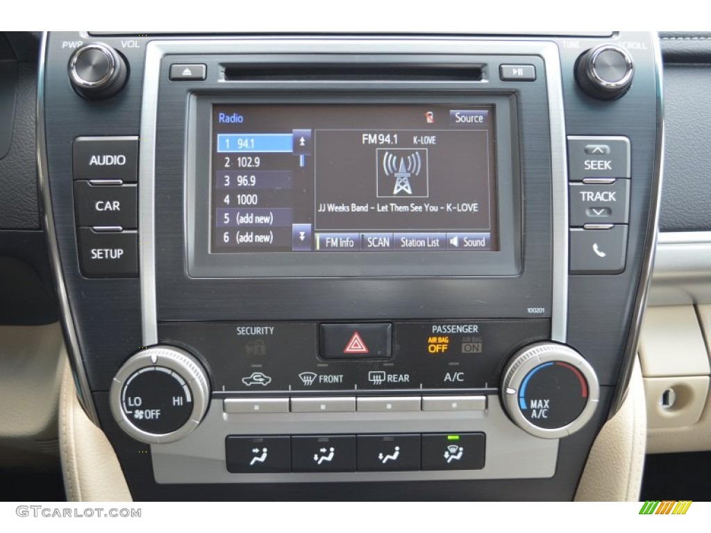 2014 Camry LE - Super White / Ivory photo #12