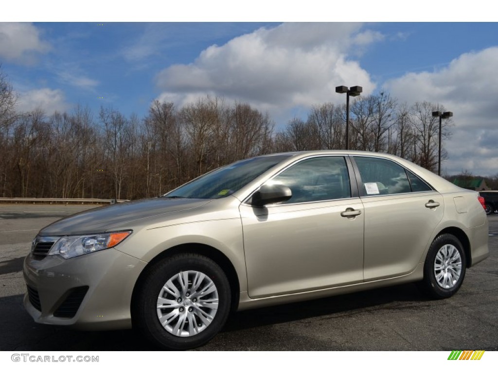 2014 Camry L - Creme Brulee Metallic / Ivory photo #3