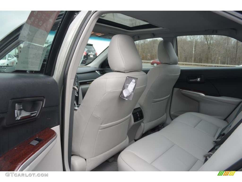 2014 Camry XLE - Cypress Pearl / Ash photo #8