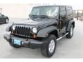 Black - Wrangler X 4x4 Photo No. 3