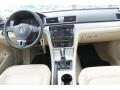 Candy White - Passat 2.5L SE Photo No. 25
