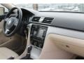 Candy White - Passat 2.5L SE Photo No. 31