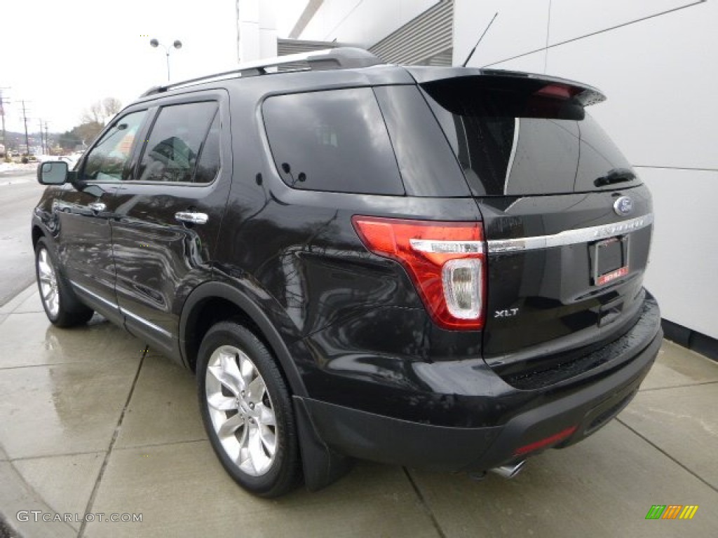 2012 Explorer XLT 4WD - Tuxedo Black Metallic / Charcoal Black photo #3