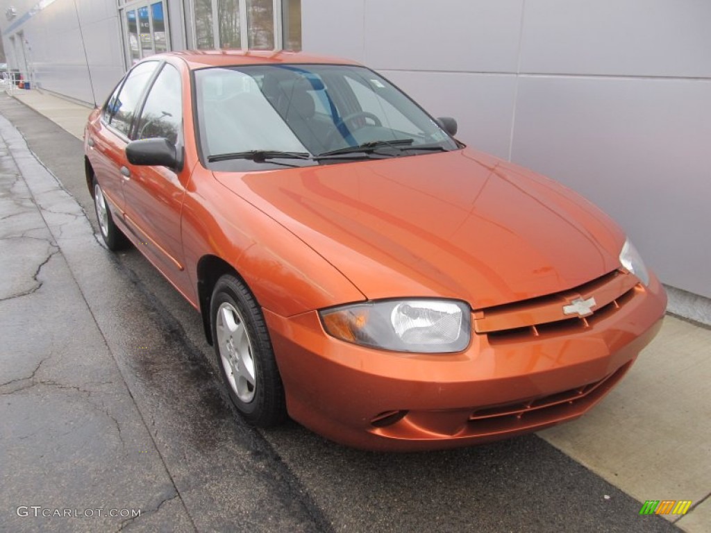 2004 Cavalier Sedan - Sunburst Orange / Graphite photo #9