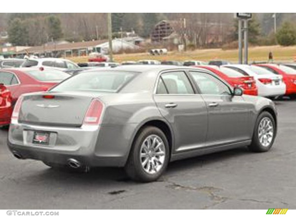 2012 300 Limited - Tungsten Metallic / Black/Light Frost Beige photo #12