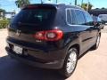 Deep Black Metallic - Tiguan SE Photo No. 5